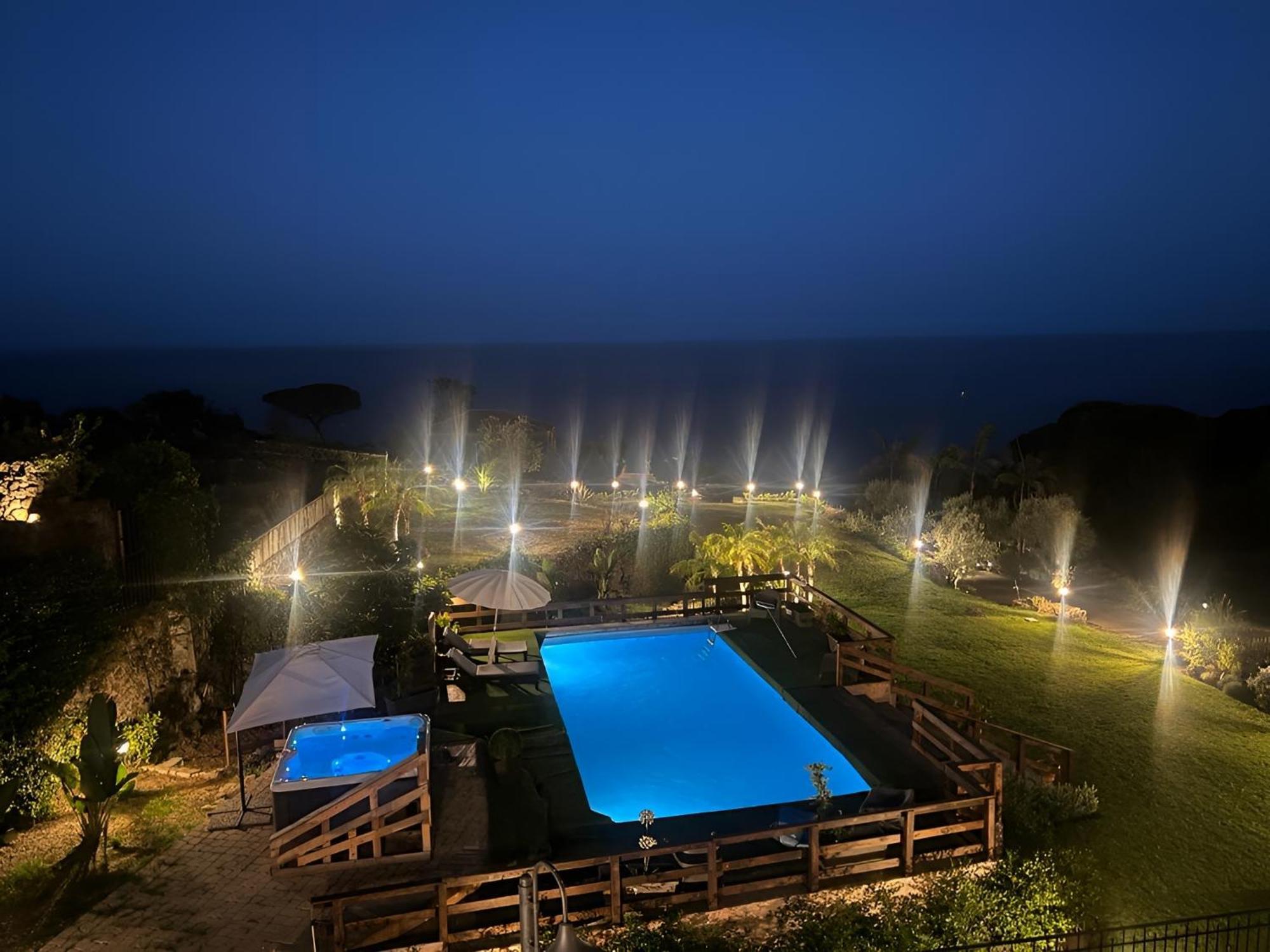 Villa Petra Sappa - Relax & Wellness アチレアーレ エクステリア 写真
